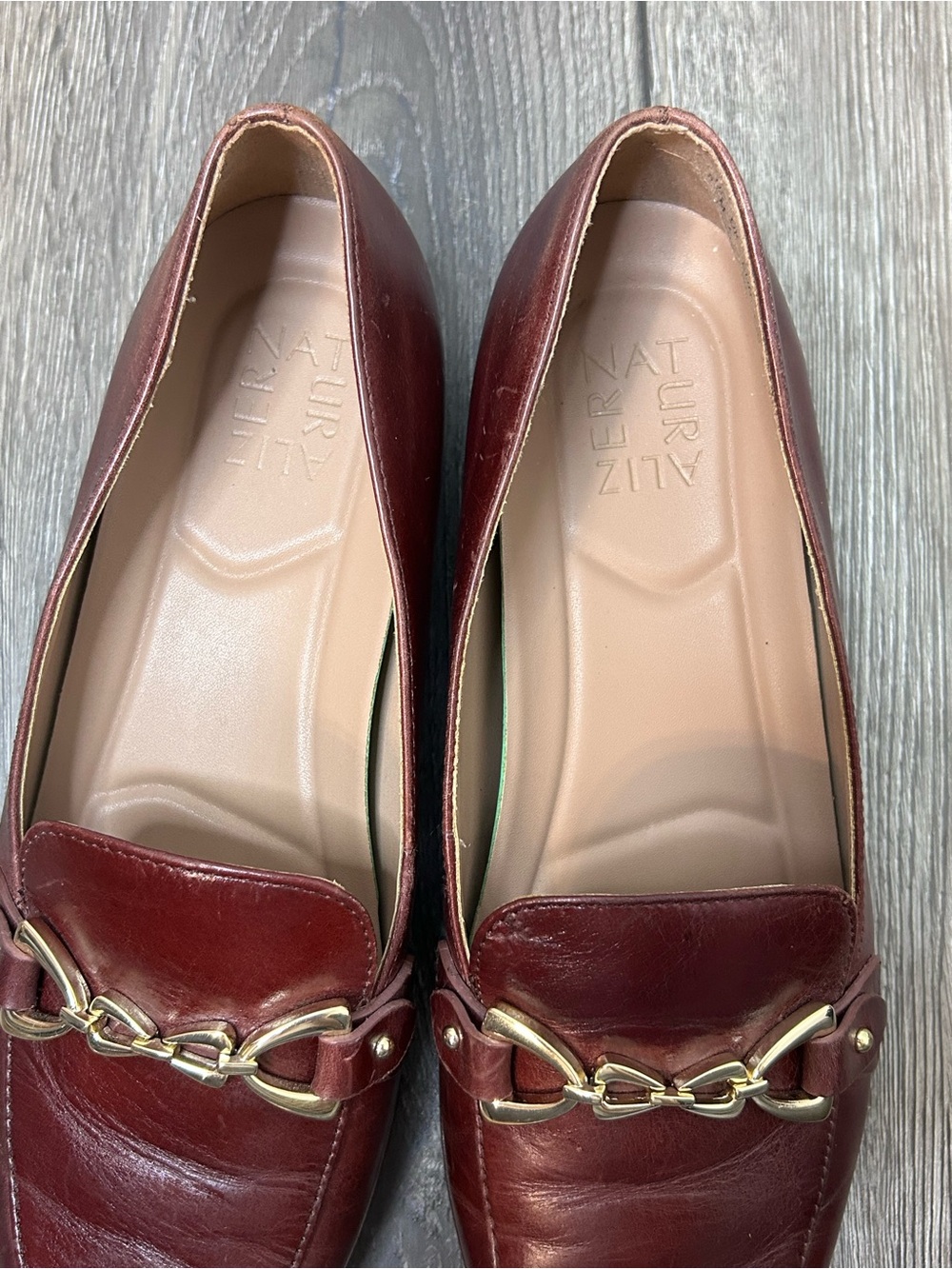 Naturalizer Burgundy Leather Loafers Gold Bit Detail Comfort Flats Size 8.5 - Picture 10 of 13
